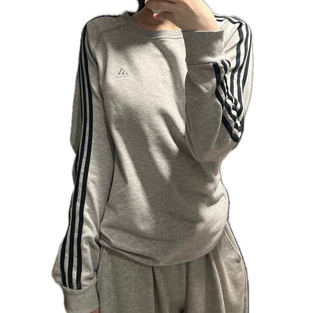 그레이 아디다스 맨투맨 (아방핏!!)