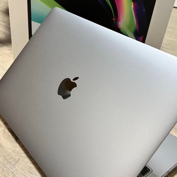 맥북프로 M1 8gb/256gb 배터리100