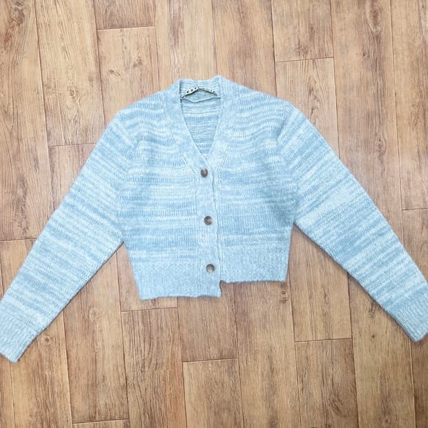 세라비(CESTLAVIE) 언발라스 크롭가디건 55 새상품