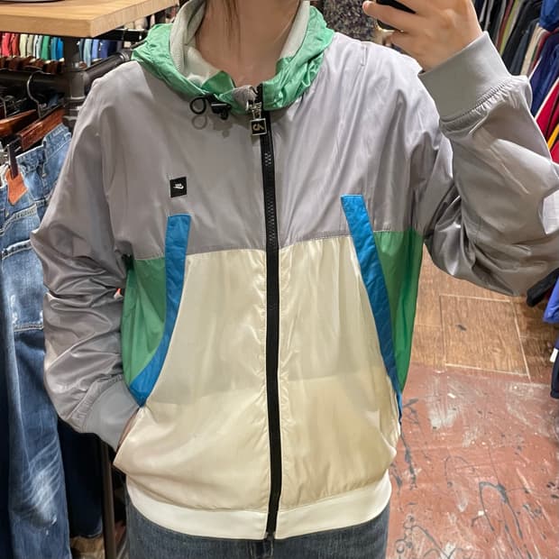 [HI] 나이키 바람막이 그레이