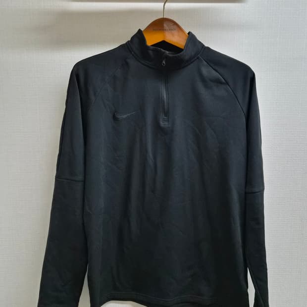 L) 나이키 드라이핏 쿼터집업 팝니다