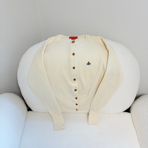 비비안웨스트우드 미니 로고 울 가디건