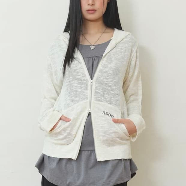 애즈온 쿠마 후드집업 아이보리