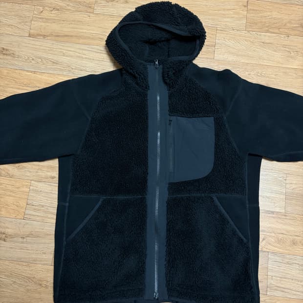 유니클로 화이트마운티어링 후리스 L