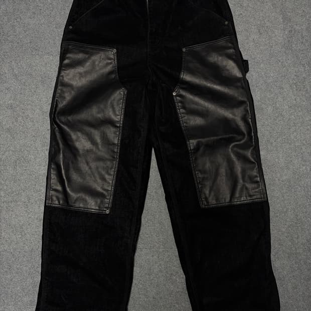 에모스탠스클럽 벨벳 레더 카펜터 진