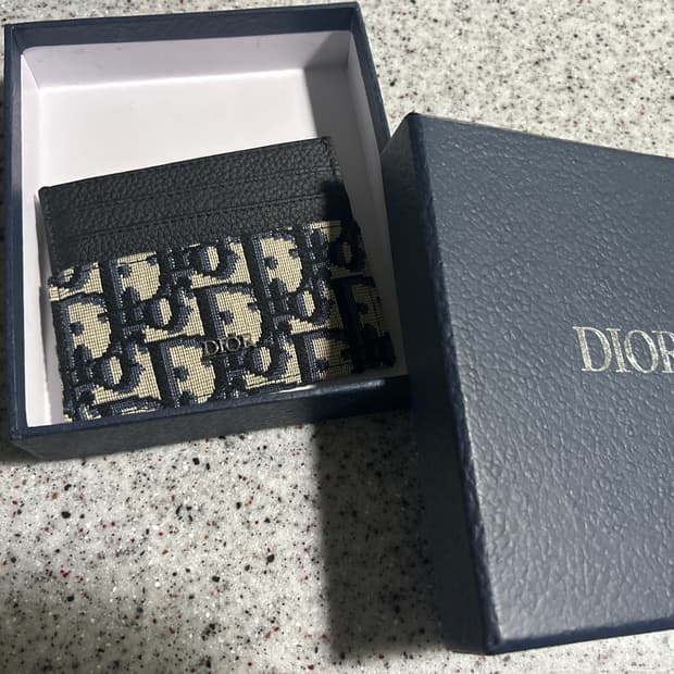 디올오브리크 카드지갑