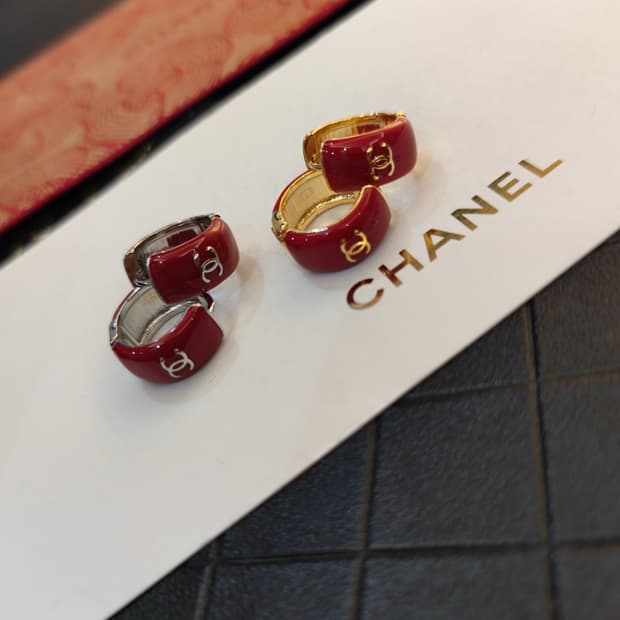 빈티지 샤넬 레드 원터치 이어링