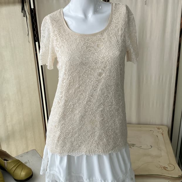 jpn vintage ivory lace half blouse