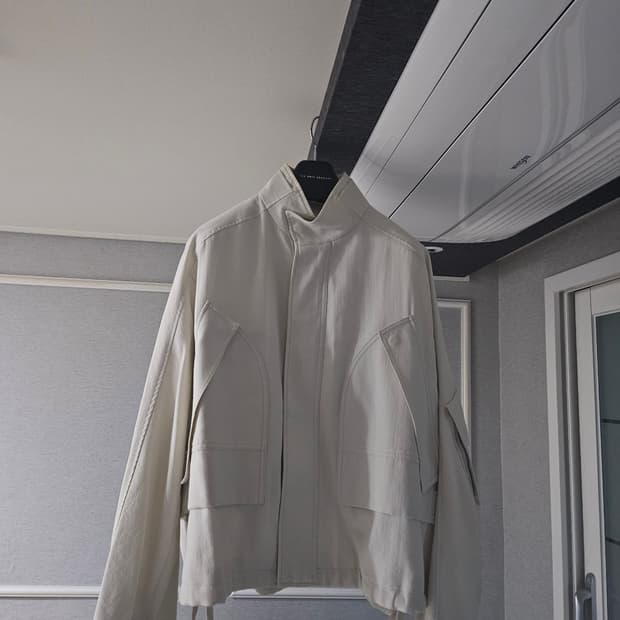 [거의 새것] 솔리드옴므 포켓 크롭 자켓 점퍼 48