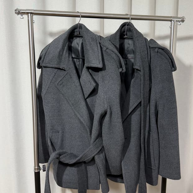 준지 JUUN.J 벨티드 미디 코트 (그레이)