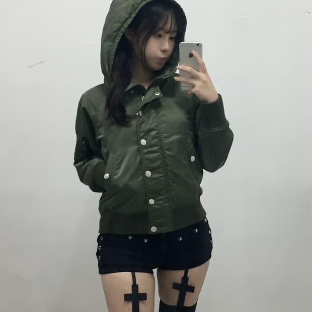 [LOVETOXIC] 러브톡식 y2k 카키 크롭 야상 항공 점퍼