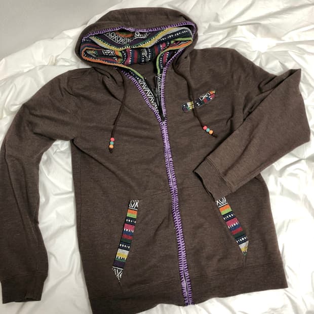 FREE BEAT 후드집업