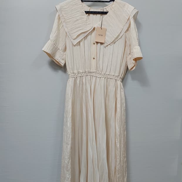 새상품 SJ SJ 빅 카라 반팔 롱 원피스 여성 82-94-160