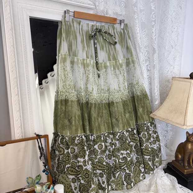green oriental long skirt