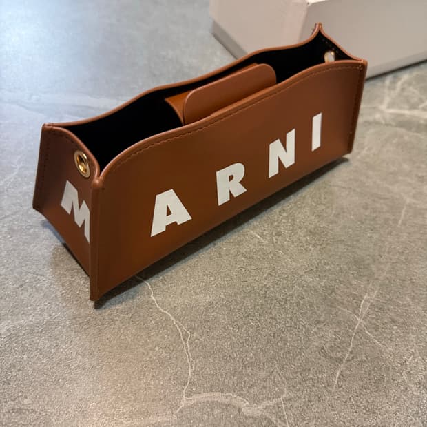 마르니 선글라스 케이스