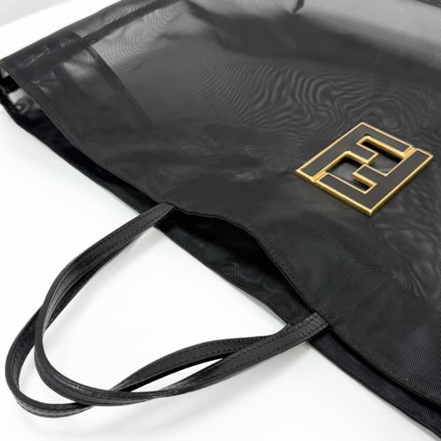 펜디 FF 로고 플라크 나일론 메쉬 토트백