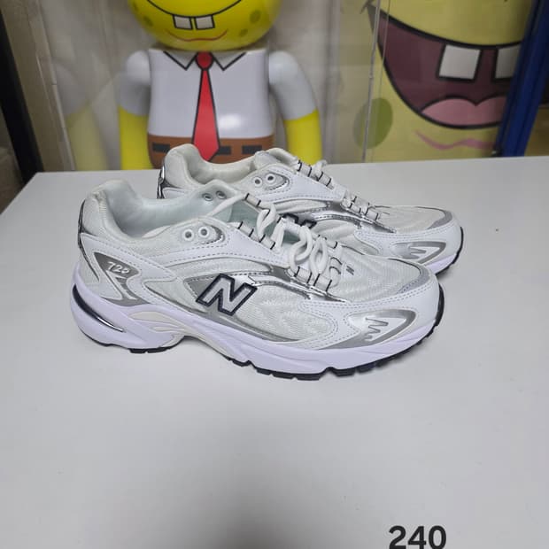 뉴발란스 725 화이트/실버 240