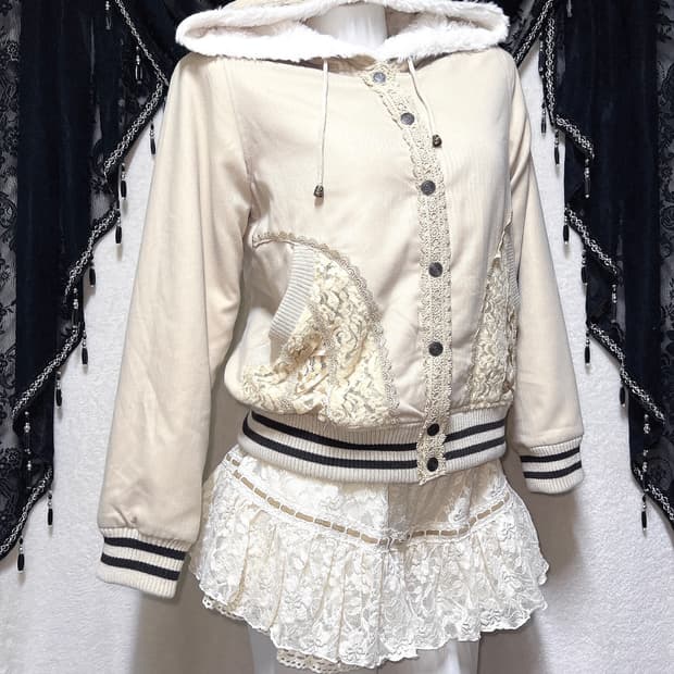 엑시즈팜 레이스 퍼후드 점퍼 자켓 라떼갸루 로맨틱 로걀 모리 핀터 하치