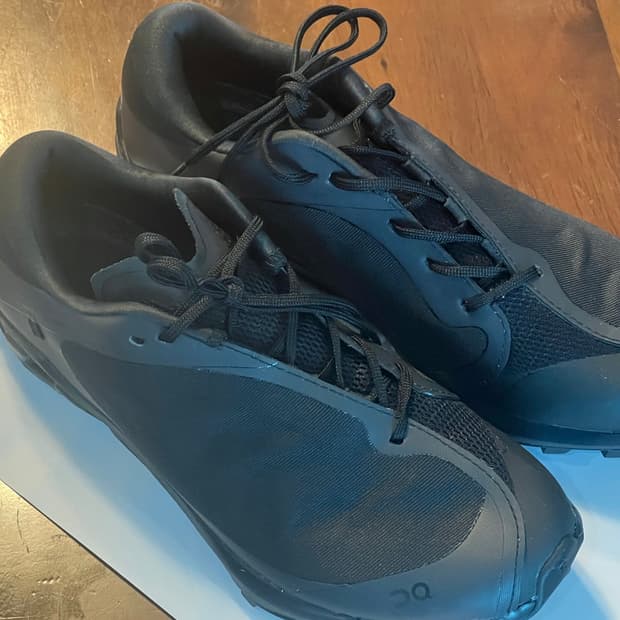 [ W235 ] 파프 온러닝 클라우드 벤쳐 피크 올 블랙