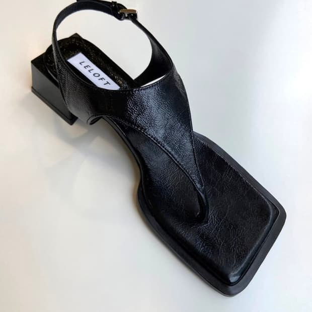 LELOFT 샌들 235