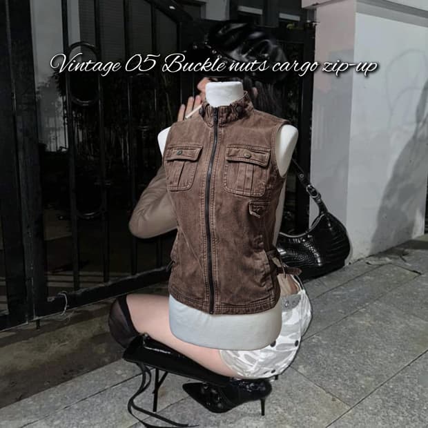 Vintage 05 Buckle nuts cargo zip-up