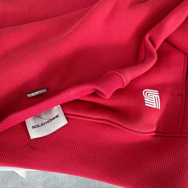 솔리드옴므 맨투맨 