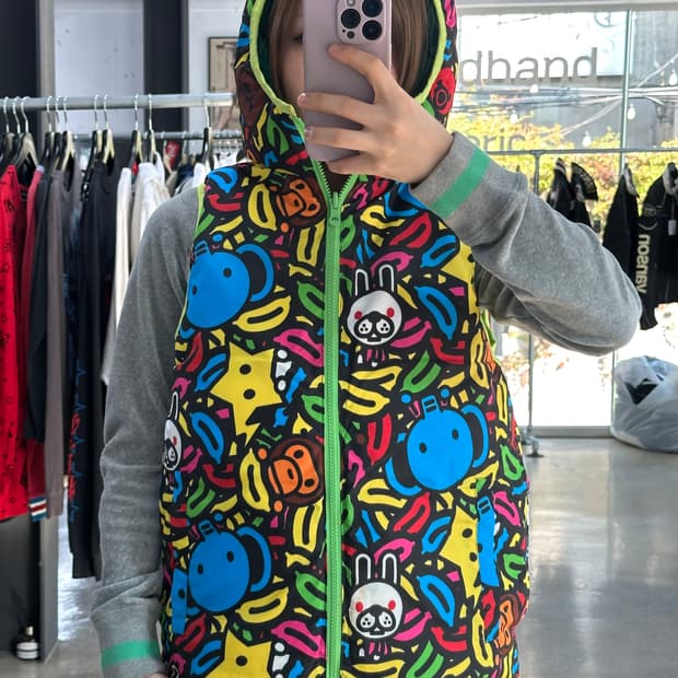 베이프 리버시블 마일로 사파리 패딩베스트