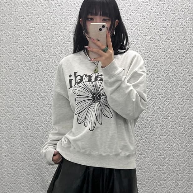 마르디메르크디 빈티지 시그니처 플라워 맨투맨 M C11575