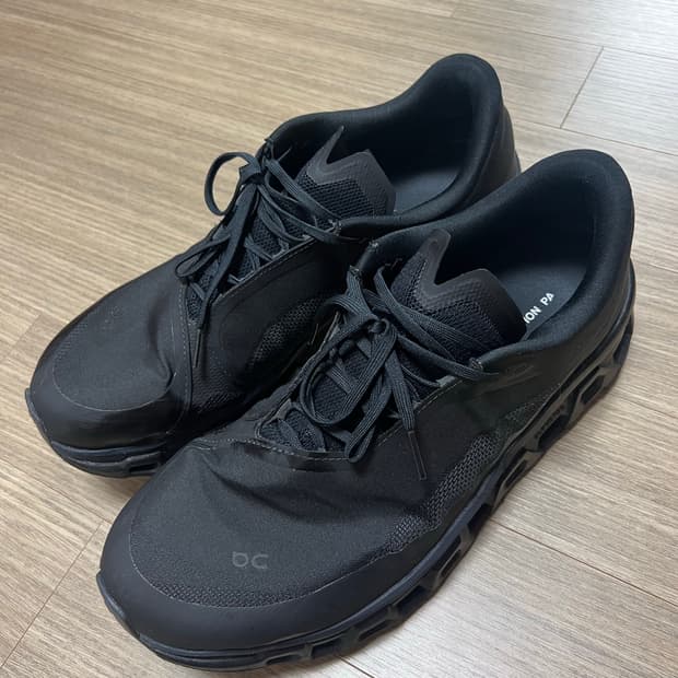 온러닝 파프 클라우드 몬스터 2 블랙 300