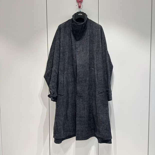 우르도쿄 체크플레이드 알파카 헴프 블렌드 오버 코트