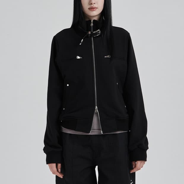 일리오 black highneck jersey blouson 하이넥블루종