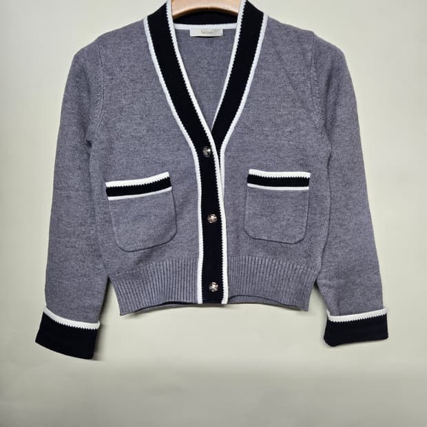 The IZZAT  아이잗 배색 니트 가디건 90