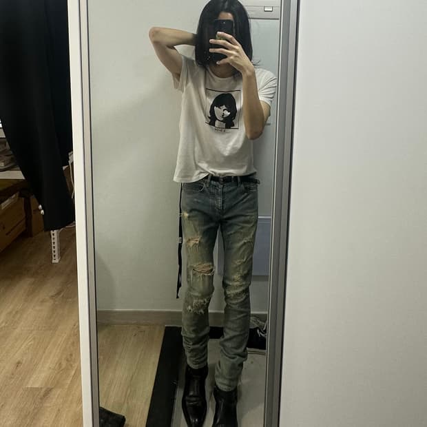 에디슬리먼 생로랑 무파진