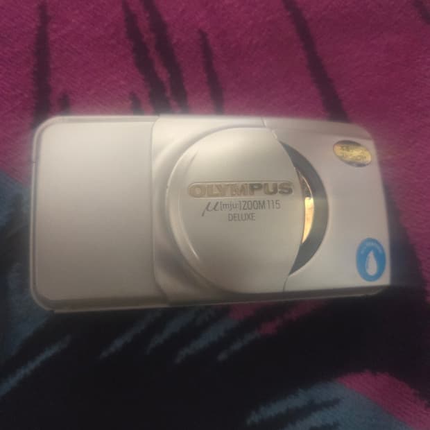올림푸스 μ[mju:] ZOOM 115 DELUXE 카메라