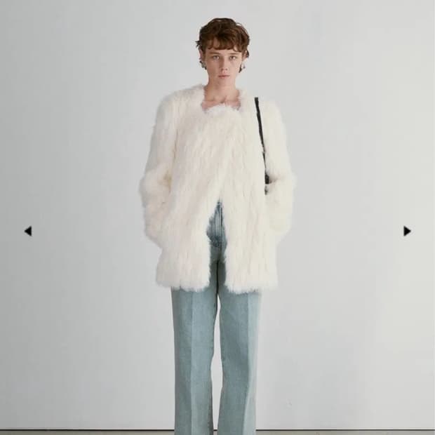 [새상품] 렉토 24FW RC 시그니처 커브드넥 폭스 퍼 자켓 아이보리