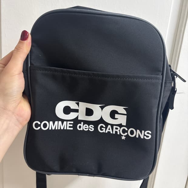 CDG 숄더백