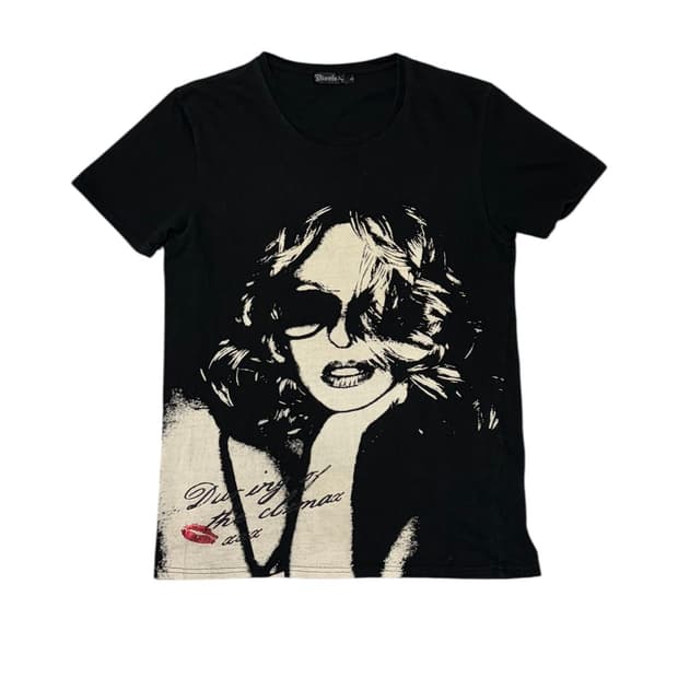 Diablo Femme Graphic Lip Print Tee