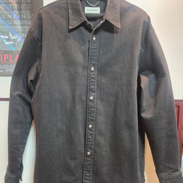 솔리드 옴므 블랙 데님 자켓