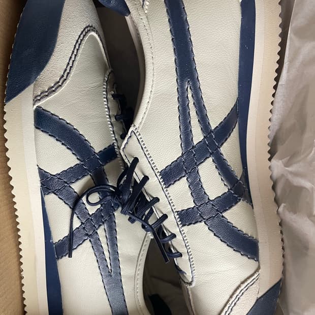 오니츠카 타이거 멕시코 66 버치 피코트