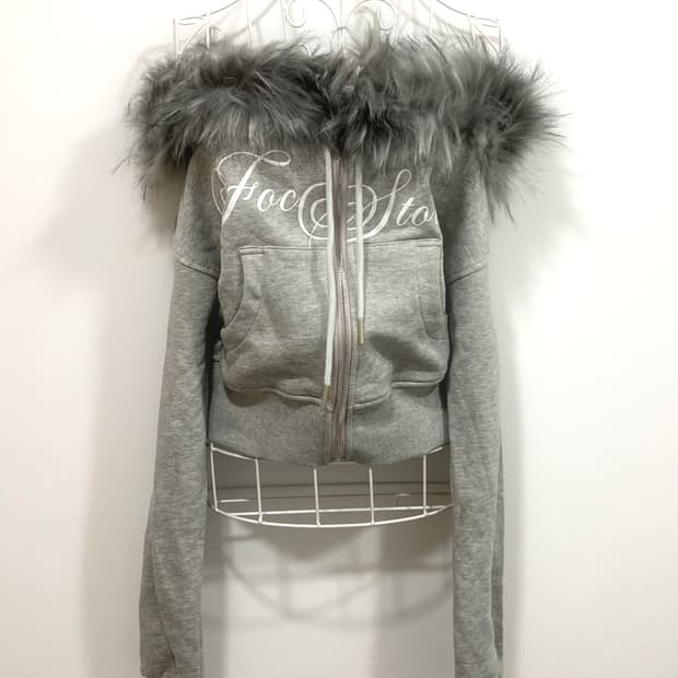 Off-shoulder Gray fur hoodie