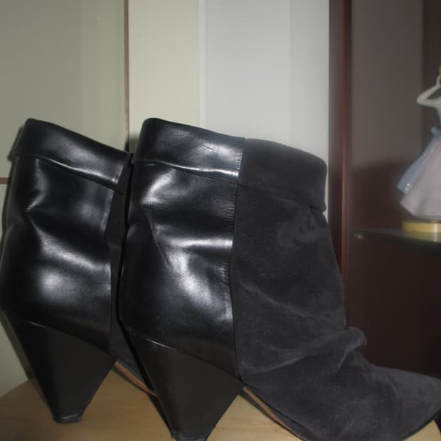 이자벨마랑 블랙 스웨이드 & 레더 부츠 