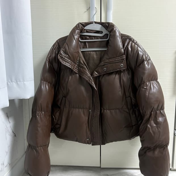 브라운 레더 숏패딩