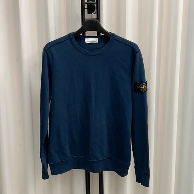 스톤아일랜드 맨투맨 네이비 (L)