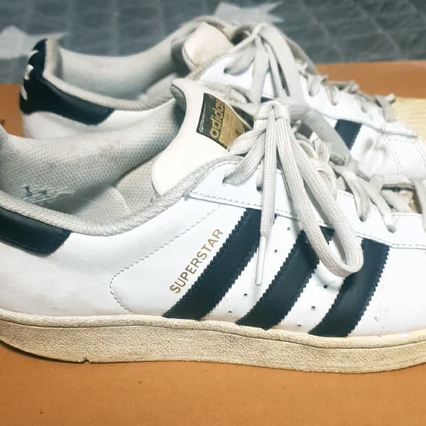 아디다스 슈퍼스타 스니커즈 검횐 (260)