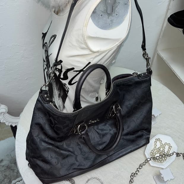 Coach 틸그린 숄더백