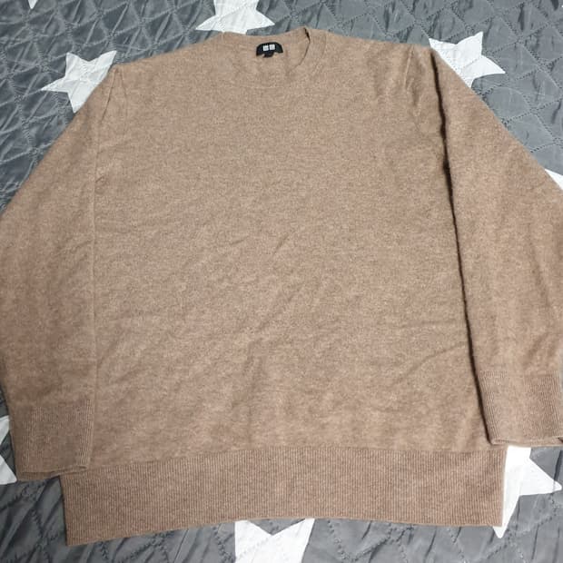 유니클로 캐시미어100% 크루넥 스웨터 모카베이지 (L) 469404