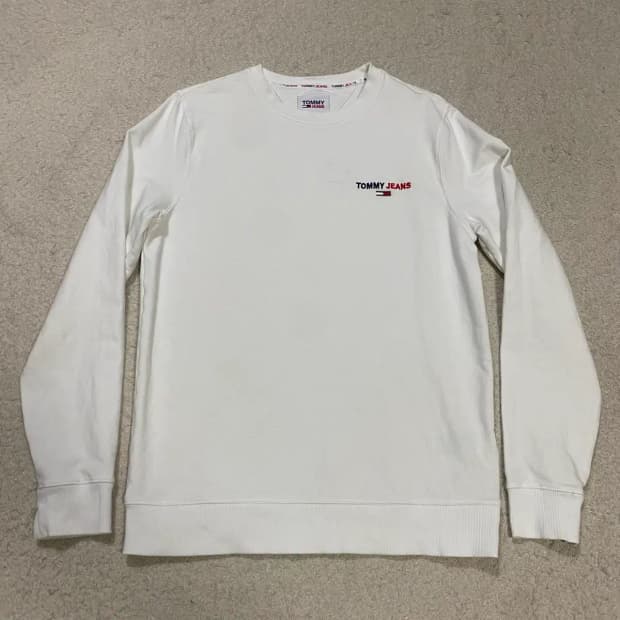 타미힐피거 맨투맨 화이트 m