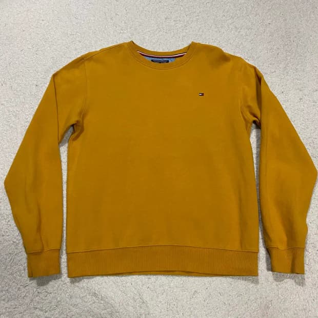 타미힐피거 맨투맨 s