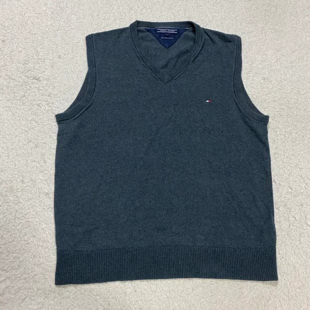 타미힐피거 브이넥 니트 조끼 L