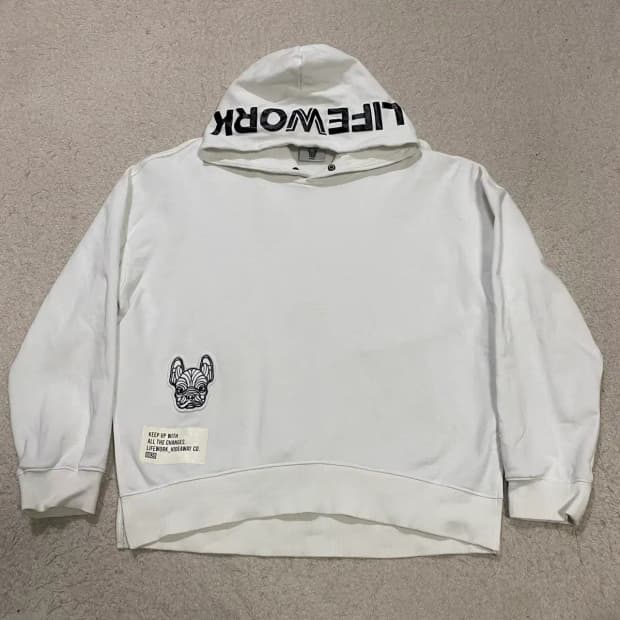 라이프워크 화이트 후드티 강아지 패치